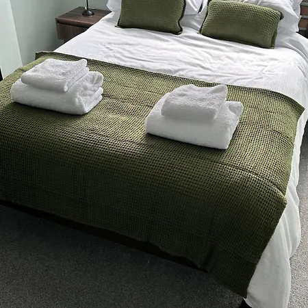 The Loft, Stylish One Bedroom Apartment
