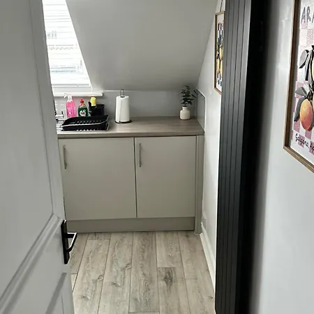 The Loft, Stylish One Bedroom *